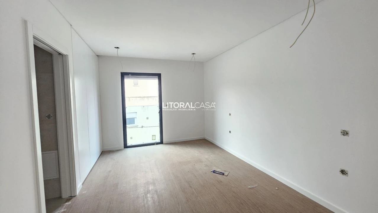 Apartamento T2 para Venda em Esgueira Foto 8