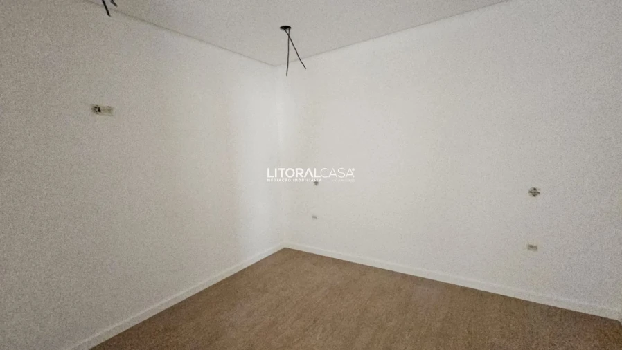 Apartamento T1 para Venda em Esgueira Foto 5