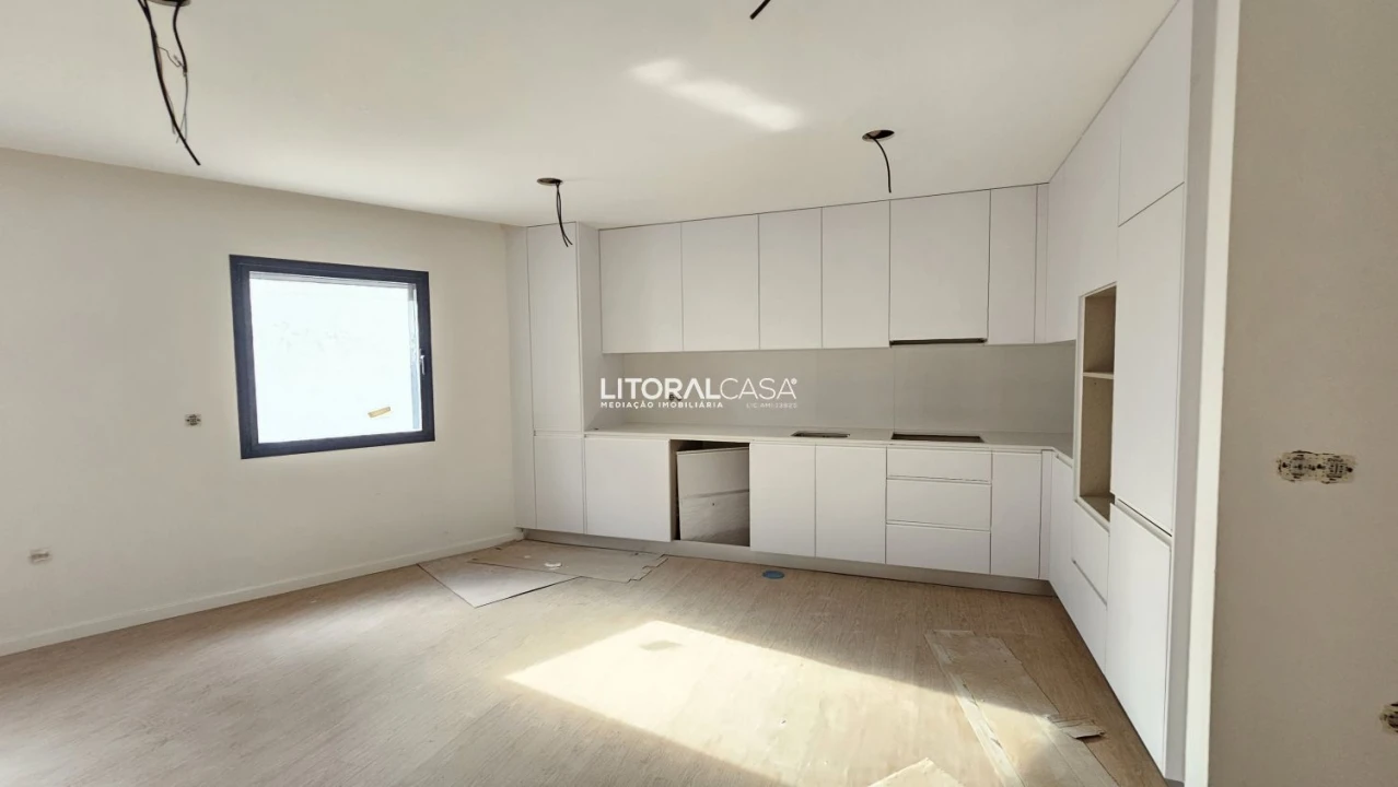 Apartamento T1 para Venda em Esgueira Foto 4