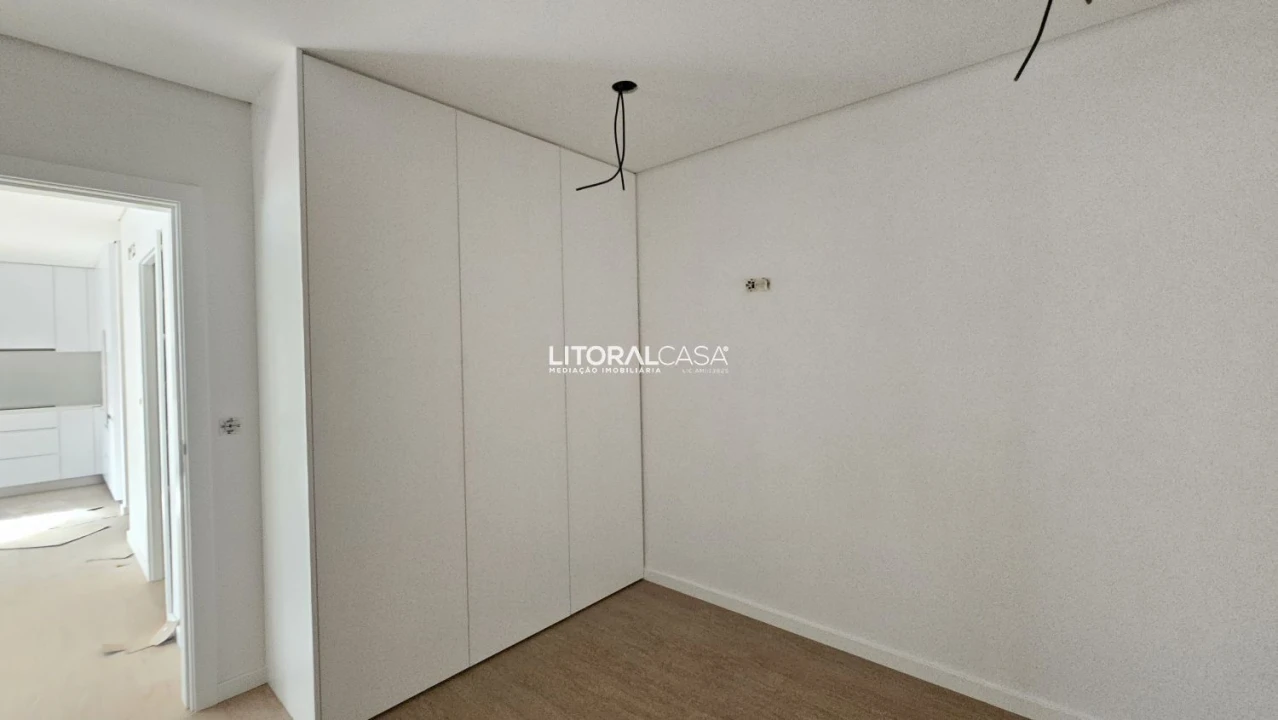 Apartamento T1 para Venda em Esgueira Foto 6