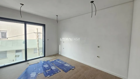 Apartamento T2 para Venda em Esgueira