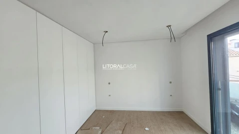 Apartamento T2 para Venda em Esgueira