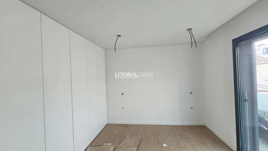 Apartamento T2 para Venda em Esgueira Foto 4