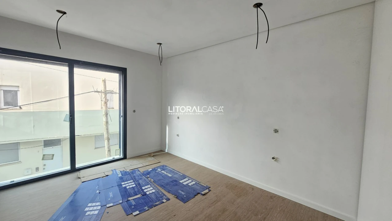 Apartamento T2 para Venda em Esgueira Foto 5