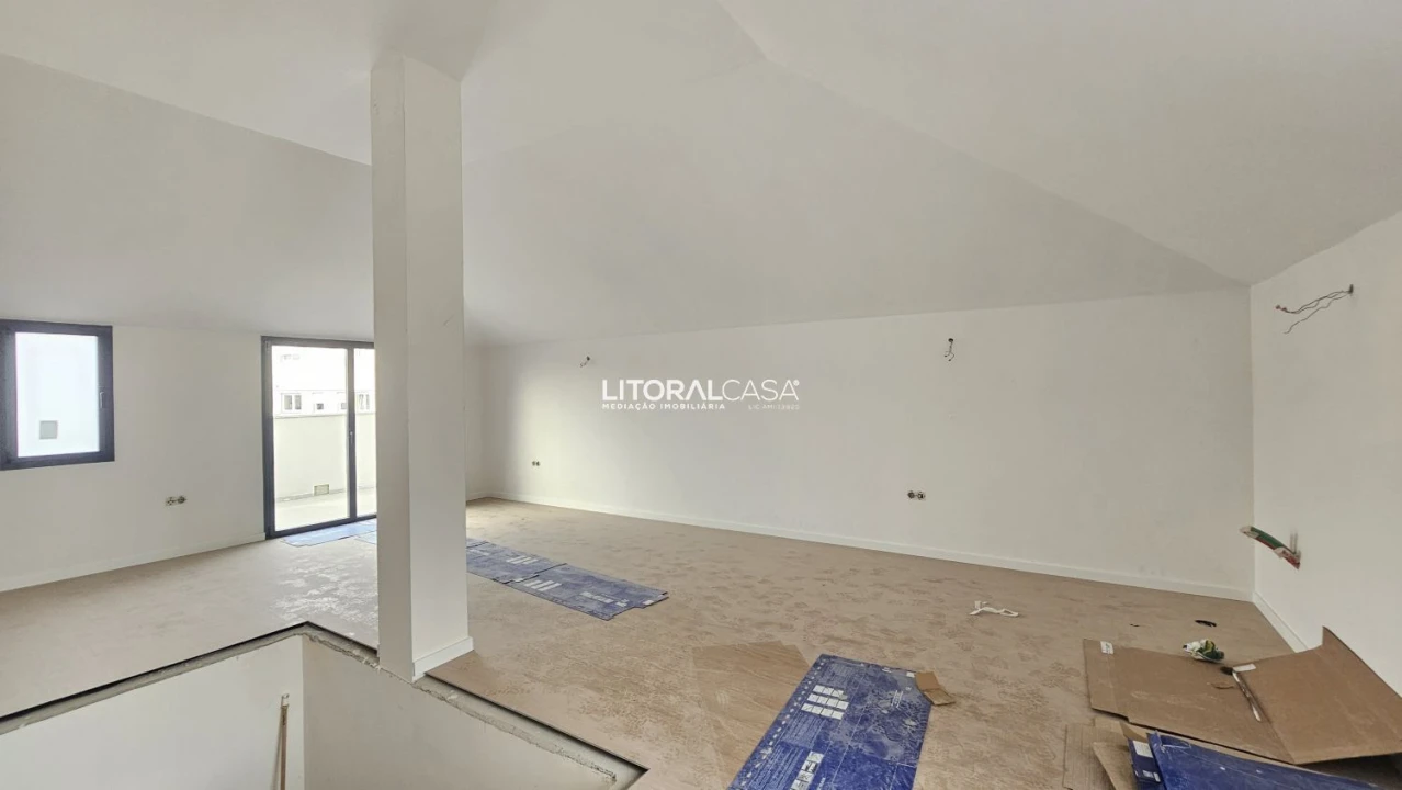 Apartamento T2 para Venda em Esgueira Foto 11