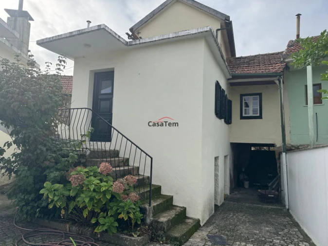 Moradia T3 para Venda em Fataunços e Figueiredo das Donas Foto 27