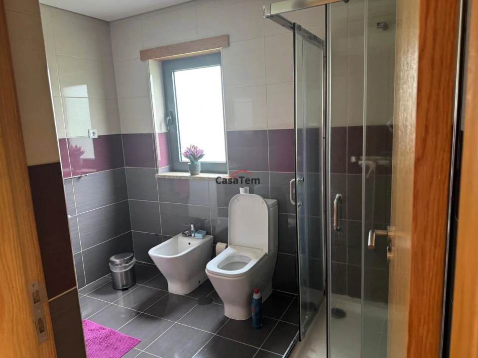 Moradia T3 para Venda em Fataunços e Figueiredo das Donas Foto 18