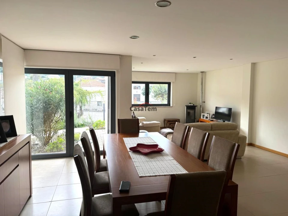 Moradia T3 para Venda em Fataunços e Figueiredo das Donas Foto 5