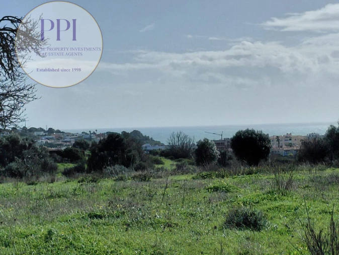 Moradia T2 para Venda em Lagos (São Sebastião e Santa Maria) Foto 17