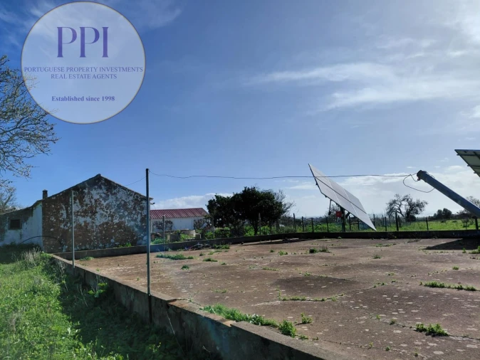 Moradia T2 para Venda em Lagos (São Sebastião e Santa Maria) Foto 7