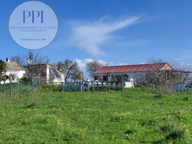 Moradia T2 para Venda em Lagos (São Sebastião e Santa Maria) Foto 5