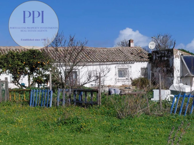 Moradia T2 para Venda em Lagos (São Sebastião e Santa Maria) Foto 3