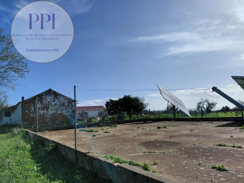 Moradia T2 para Venda em Lagos (São Sebastião e Santa Maria) Foto 7