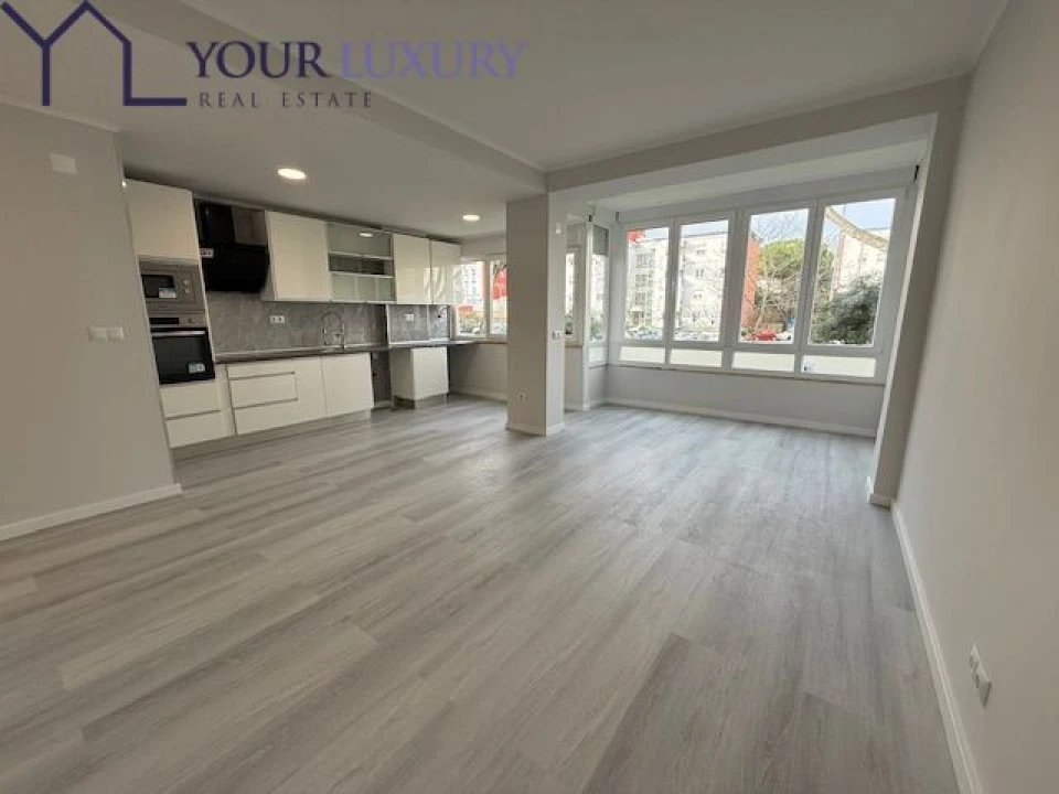 Apartamento T2 para Venda em Oeiras e São Julião da Barra, Paço de Arcos e Caxias Foto 1