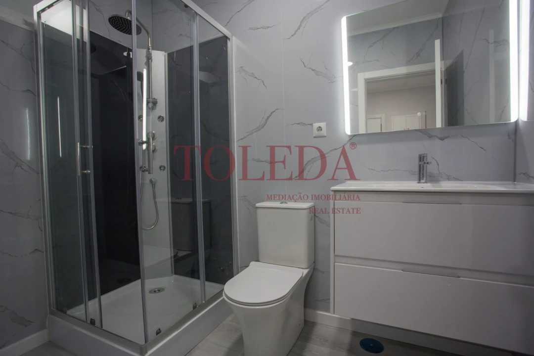 Apartamento T2 para Venda em Oeiras e São Julião da Barra, Paço de Arcos e Caxias Foto 13