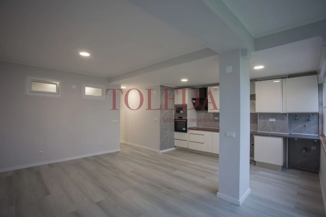 Apartamento T2 para Venda em Oeiras e São Julião da Barra, Paço de Arcos e Caxias Foto 9