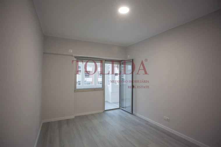 Apartamento T2 para Venda em Oeiras e São Julião da Barra, Paço de Arcos e Caxias Foto 15