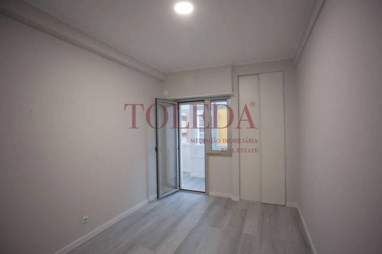 Apartamento T2 para Venda em Oeiras e São Julião da Barra, Paço de Arcos e Caxias Foto 25