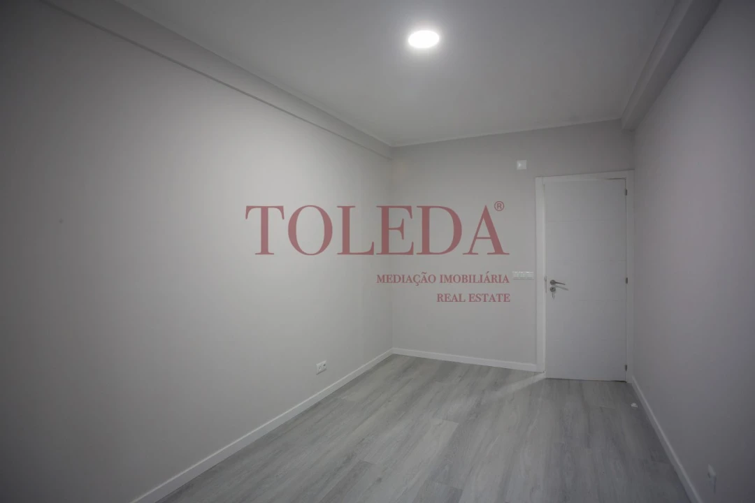 Apartamento T2 para Venda em Oeiras e São Julião da Barra, Paço de Arcos e Caxias Foto 24