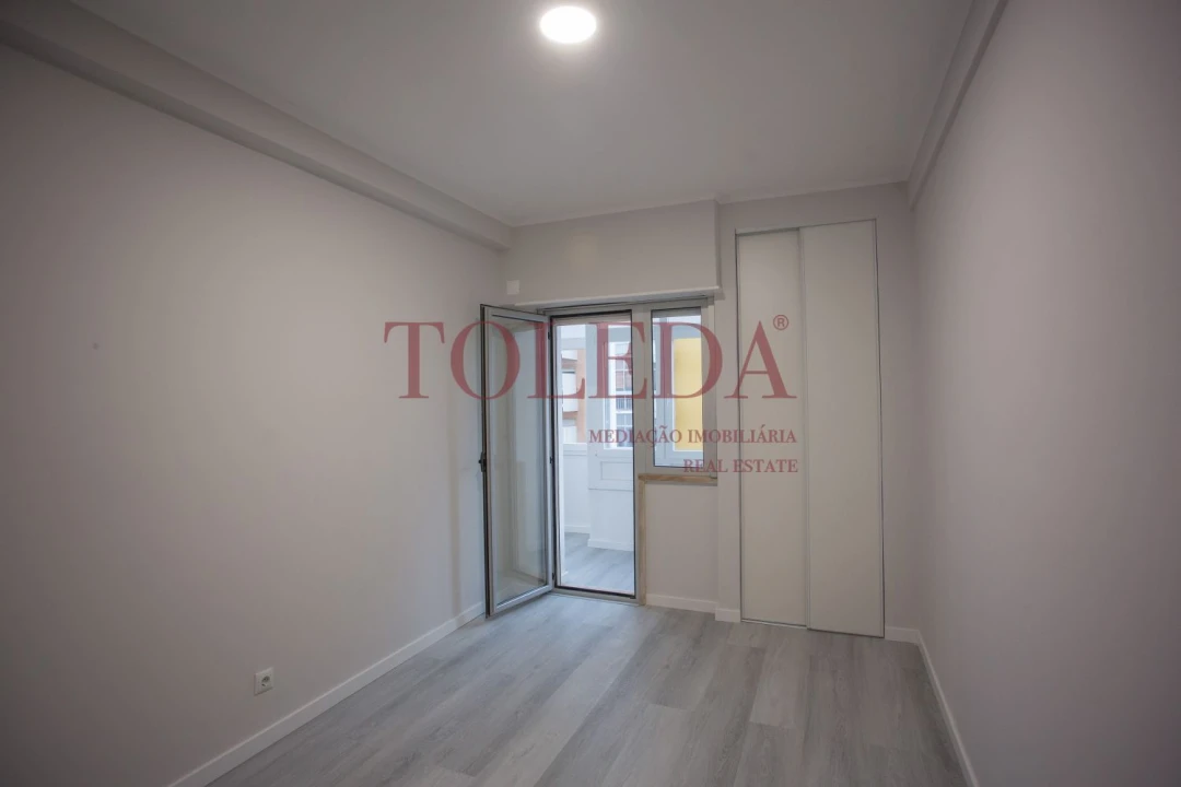 Apartamento T2 para Venda em Oeiras e São Julião da Barra, Paço de Arcos e Caxias Foto 25
