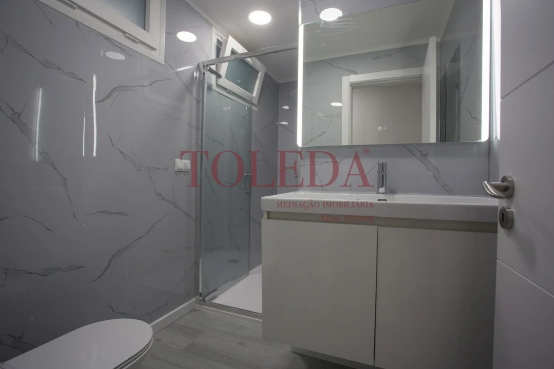 Apartamento T2 para Venda em Oeiras e São Julião da Barra, Paço de Arcos e Caxias Foto 11