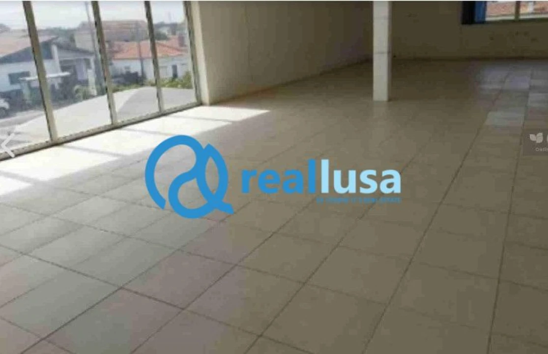 Loja para Venda em Gafanha da Encarnação Foto 3