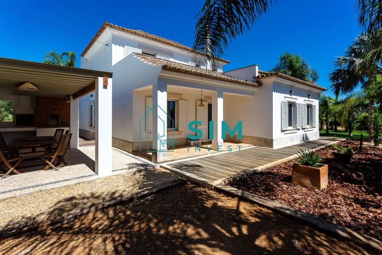 Moradia T5 para Venda em Luz de Tavira e Santo Estêvão Foto 12