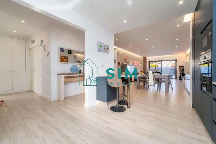 Moradia T4 para Venda em Tavira (Santa Maria e Santiago) Foto 3