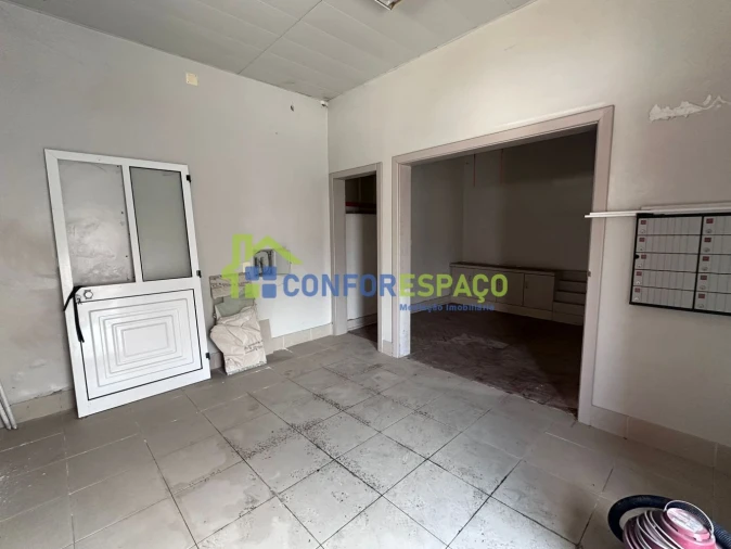 Moradia T3 para Venda em Escalos de Cima e Lousa Foto 2