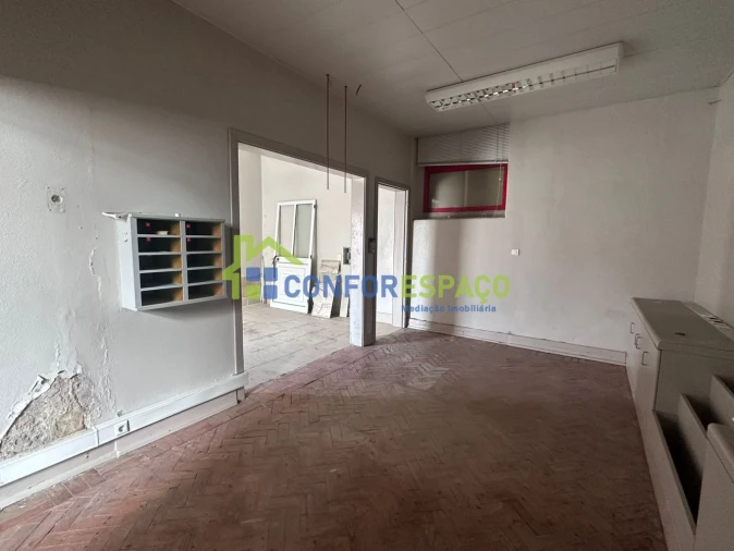 Moradia T3 para Venda em Escalos de Cima e Lousa Foto 5