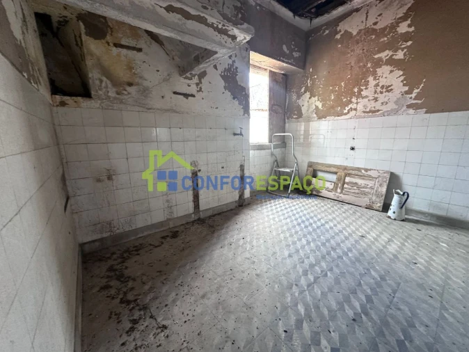 Moradia T3 para Venda em Escalos de Cima e Lousa Foto 24