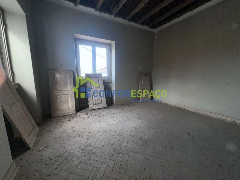 Moradia T3 para Venda em Escalos de Cima e Lousa Foto 23