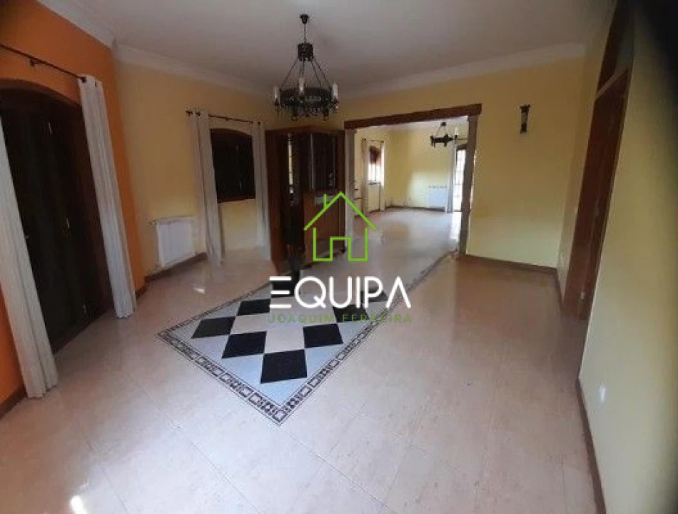 Moradia T9 para Venda em Meinedo Foto 5