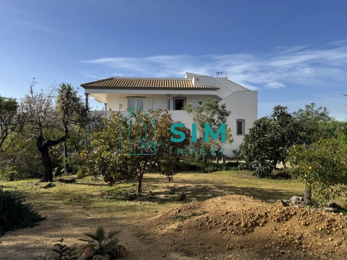 Moradia T5 para Venda em Moncarapacho e Fuseta