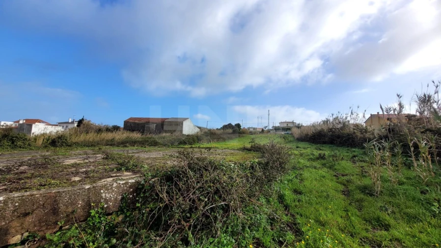 Terreno para Venda em Usseira Foto 8