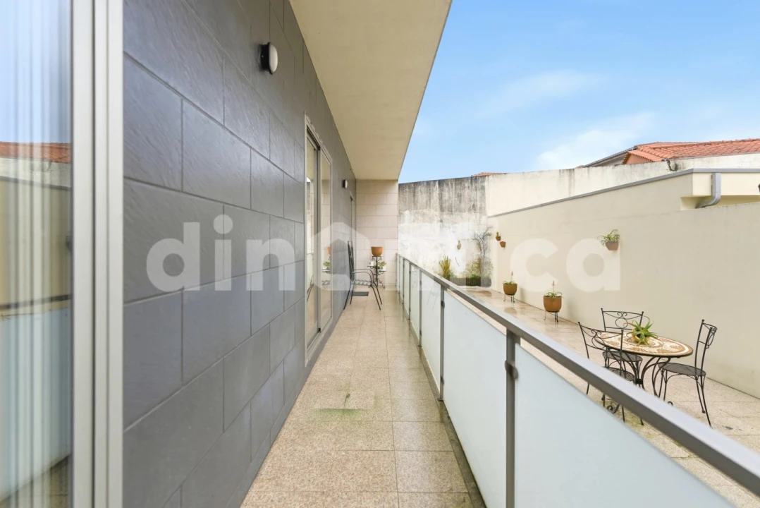 Apartamento T3 para Venda em Seide Foto 16