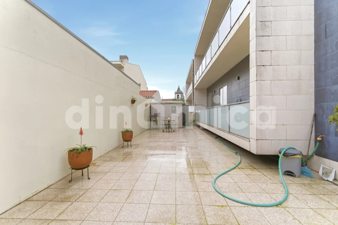 Apartamento T3 para Venda em Seide Foto 29