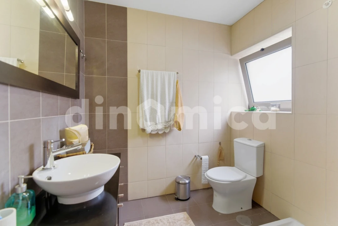 Apartamento T3 para Venda em Seide Foto 27