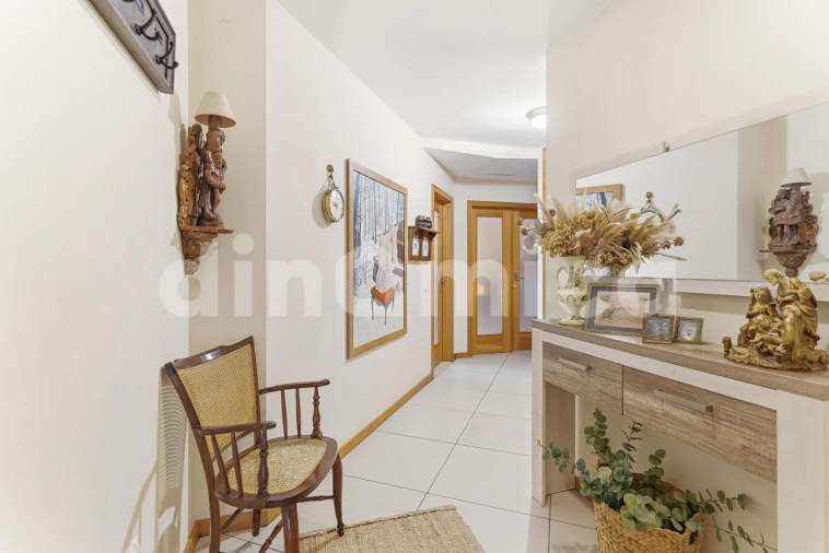 Apartamento T3 para Venda em Seide Foto 2