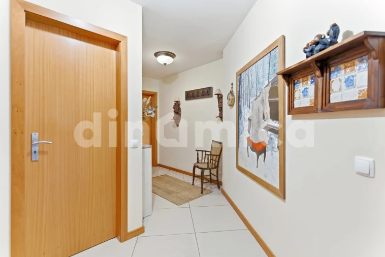 Apartamento T3 para Venda em Seide Foto 3