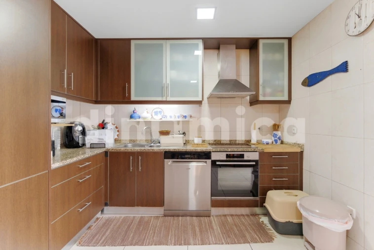 Apartamento T3 para Venda em Seide Foto 6