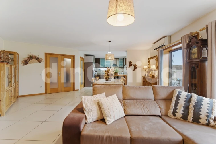 Apartamento T3 para Venda em Seide Foto 12