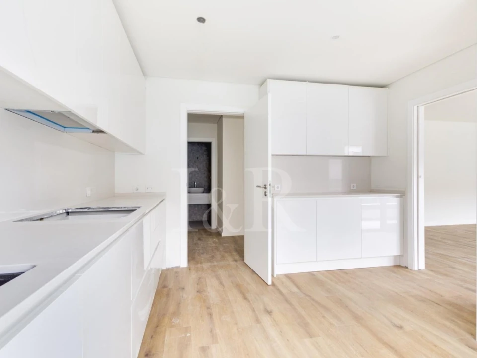 Apartamento T4 para Venda em Almada, Cova da Piedade, Pragal e Cacilhas Foto 8