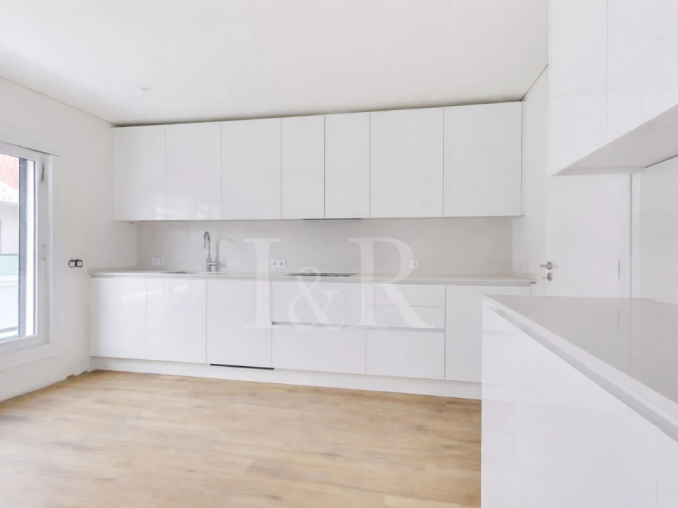 Apartamento T4 para Venda em Almada, Cova da Piedade, Pragal e Cacilhas Foto 9