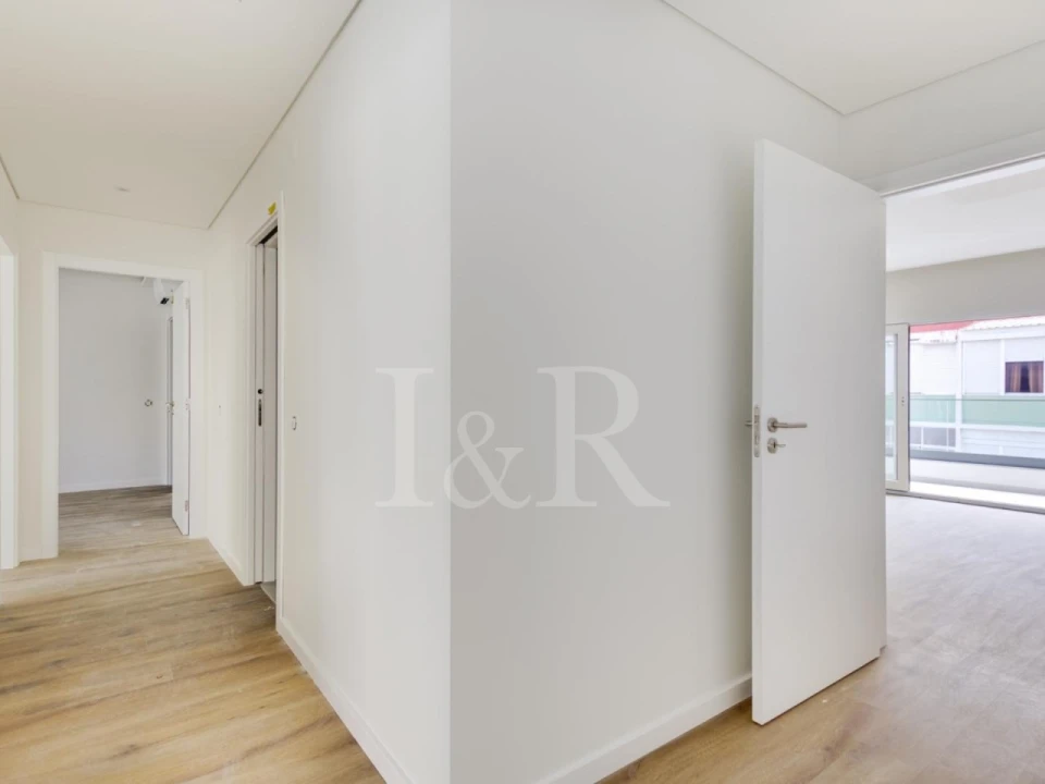 Apartamento T4 para Venda em Almada, Cova da Piedade, Pragal e Cacilhas Foto 11