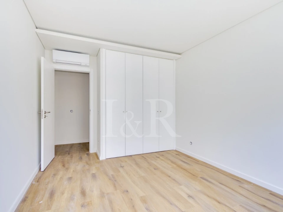 Apartamento T4 para Venda em Almada, Cova da Piedade, Pragal e Cacilhas Foto 12