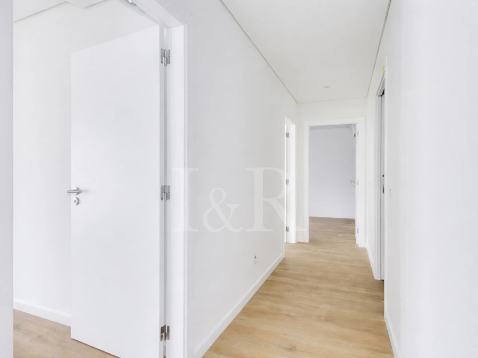 Apartamento T4 para Venda em Almada, Cova da Piedade, Pragal e Cacilhas Foto 14