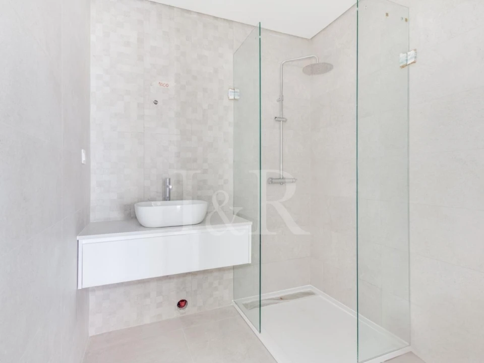 Apartamento T4 para Venda em Almada, Cova da Piedade, Pragal e Cacilhas Foto 17