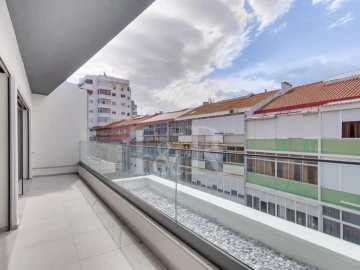 Apartamento T4 para Venda em Almada, Cova da Piedade, Pragal e Cacilhas