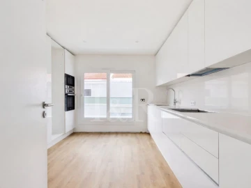 Apartamento T4 para Venda em Almada, Cova da Piedade, Pragal e Cacilhas
